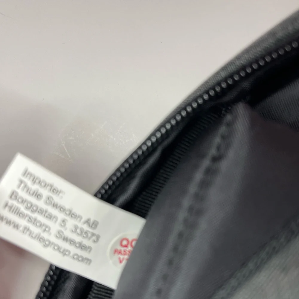Case Logic 18”‎ Backpack Laptop Holder Bag Dark Grey NWT